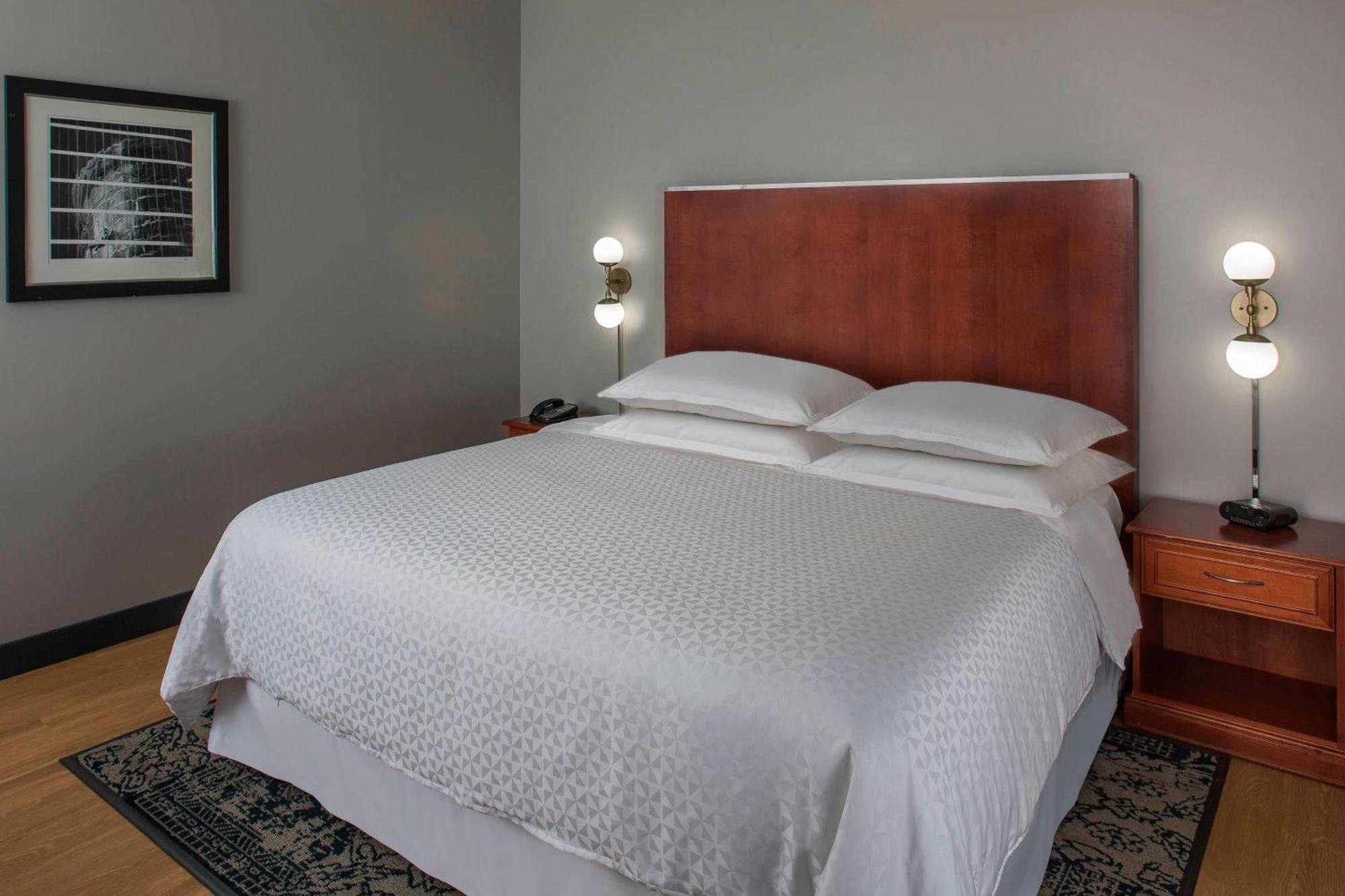 Four Points By Sheraton Houston Hobby Airport Экстерьер фото